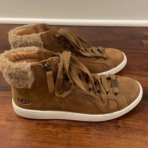 Ugg boots tan size 7